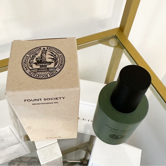 NEW Fount Society BRIGHTENING VITAMIN C OIL 2% Vitamin C Turmeric Rosehip 2oz - Picture 2 of 3